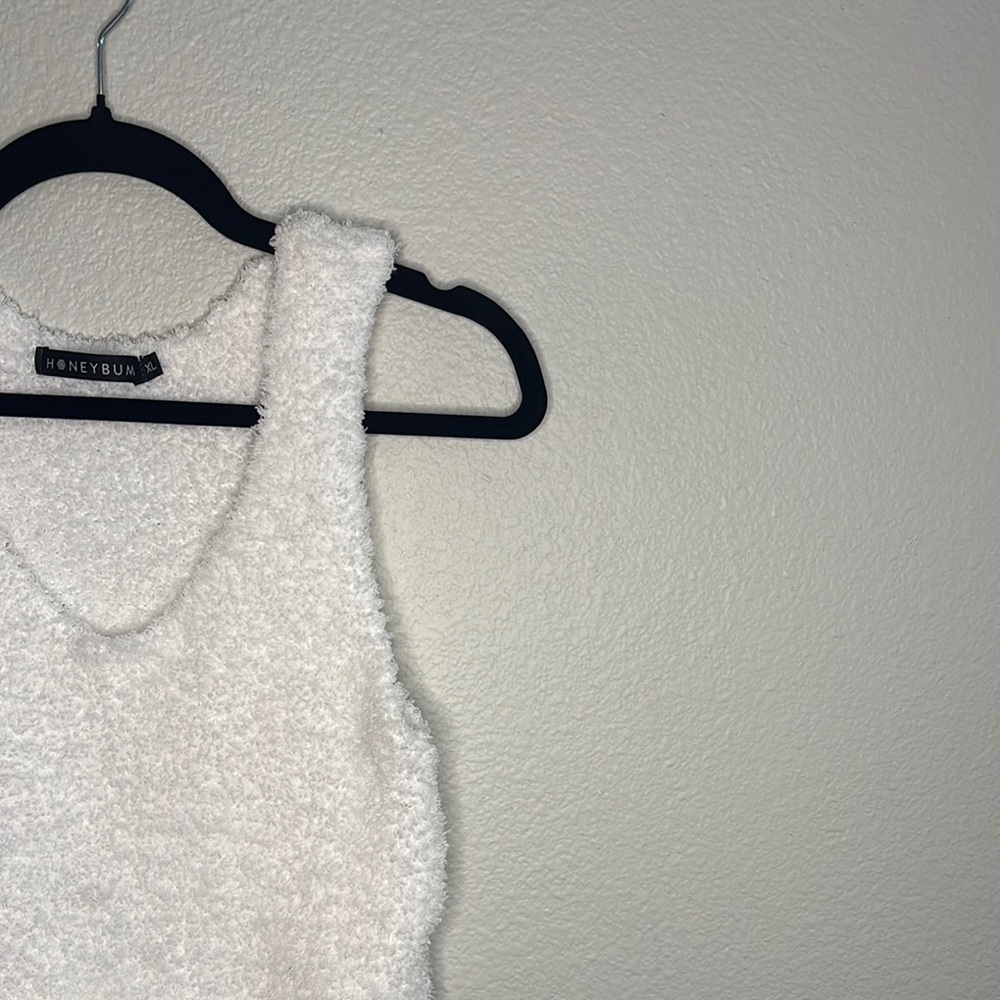 Honeybum White Fuzzy lounge set